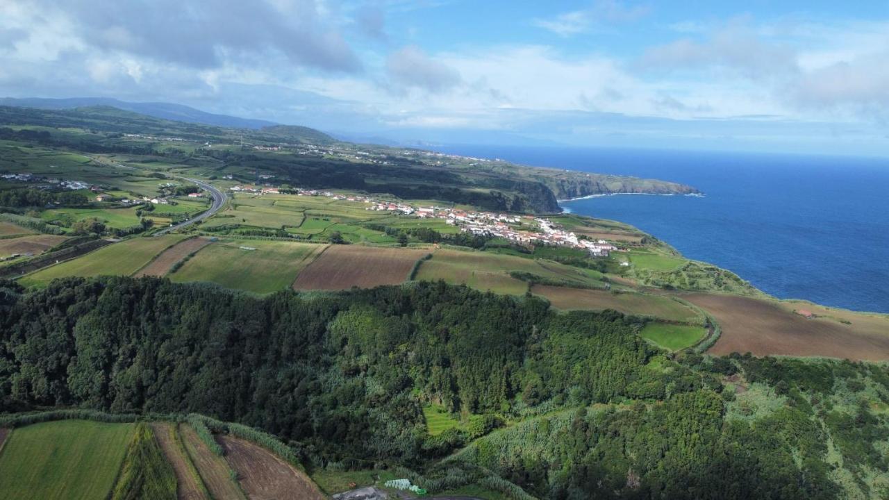 Perola Achadense Guesthouse Achada エクステリア 写真