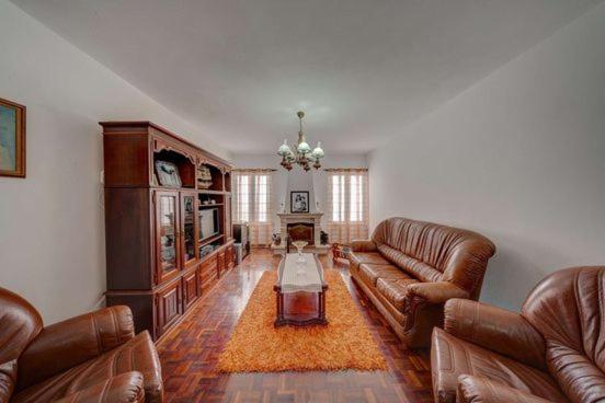 Perola Achadense Guesthouse Achada エクステリア 写真
